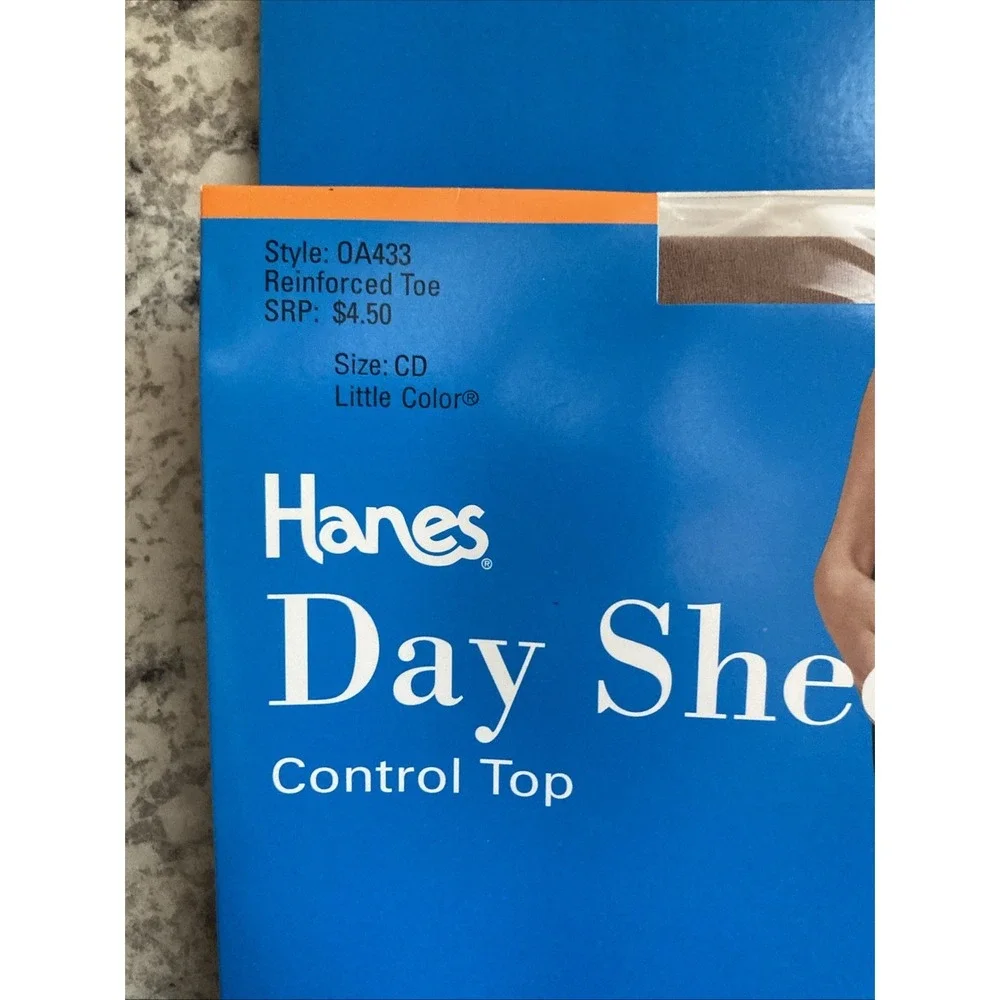 Hanes Day Sheer Control Top Pantyhose Lot Of 2 Little Color & Black Size CD